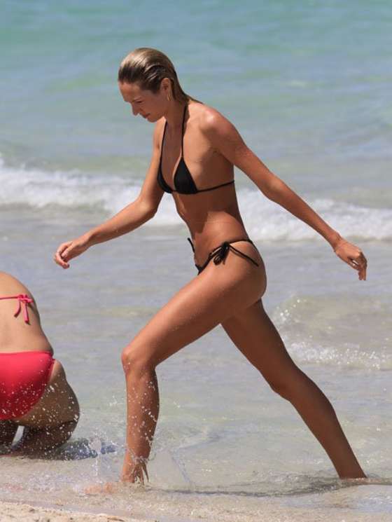 Candice Swanepoel Bikini in Miami-01